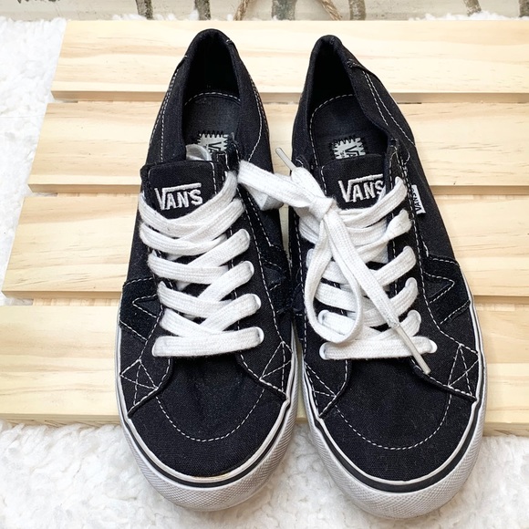 vans white and black shoes
